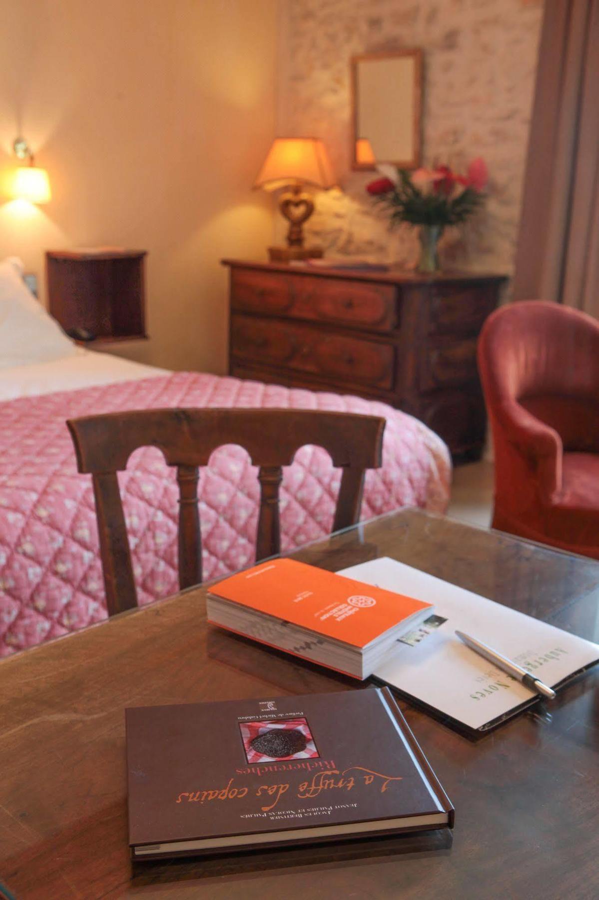 Auberge De Noves Domaine Du Deves Екстериор снимка